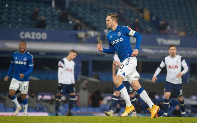 保持了争夺 保持了争夺